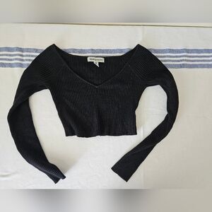 Urban outfitters crop shirt M